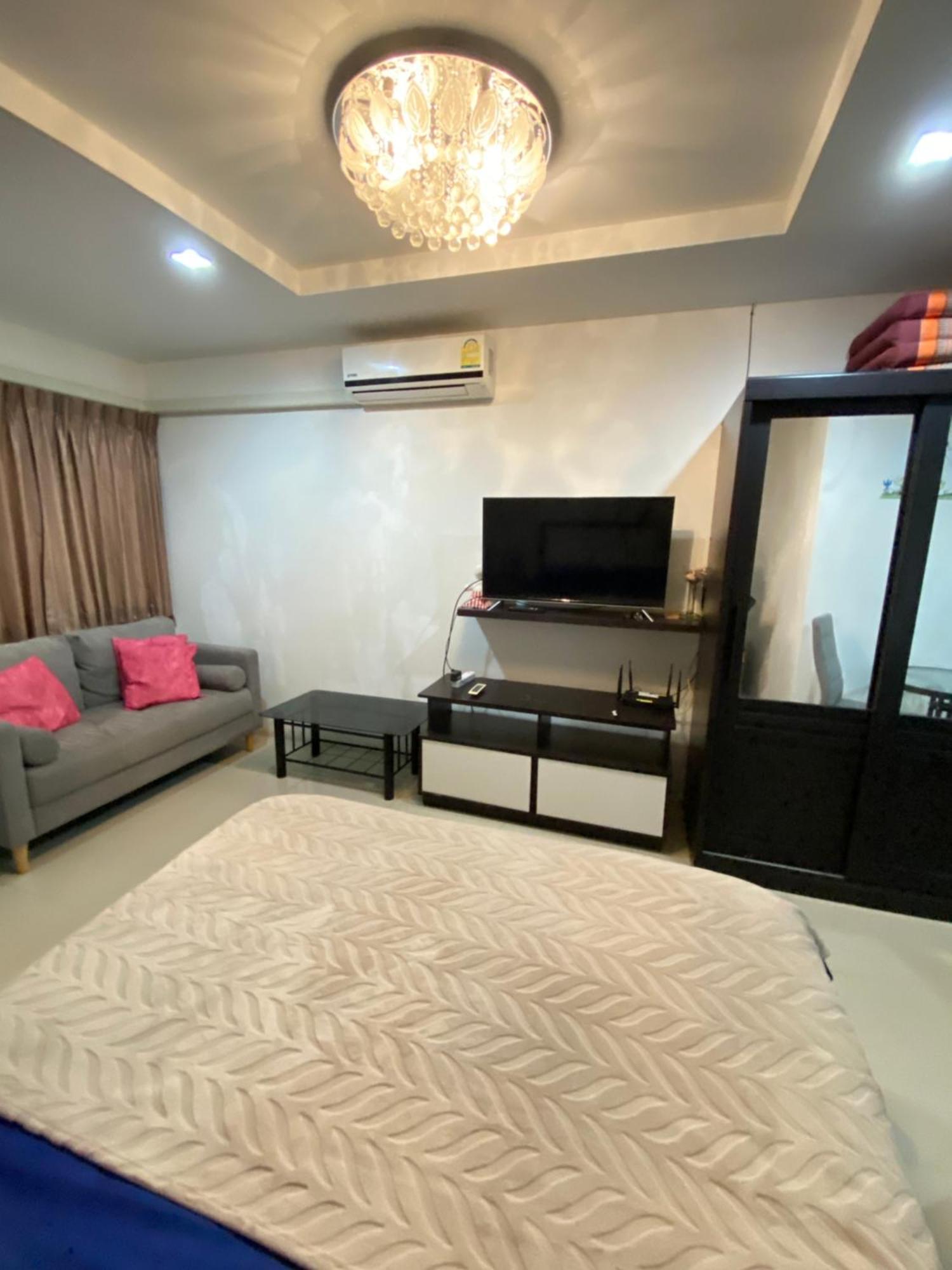 Beach 7 Condo, Pattaya ジョムティエンビーチ エクステリア 写真